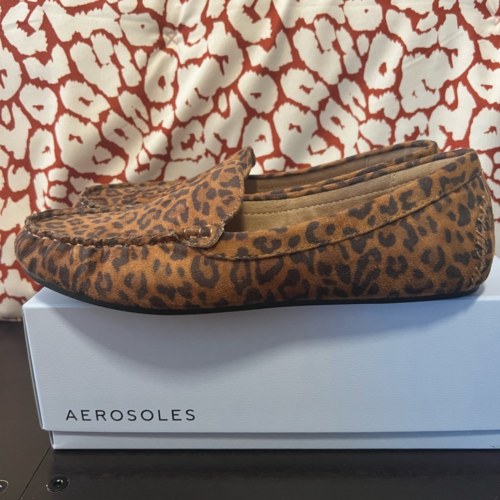AEROSOLES Leopard Pattern Loafers